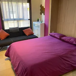 https://wonderfull-studio-very-close-to-the-city-center.hotelsinnerja.org